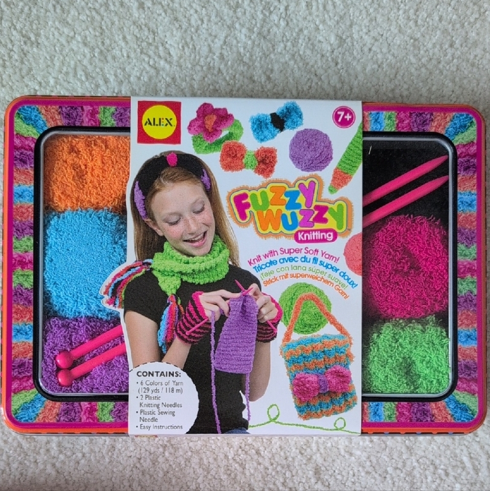 Fuzzy Wuzzy Knitting Kit - Multicolor